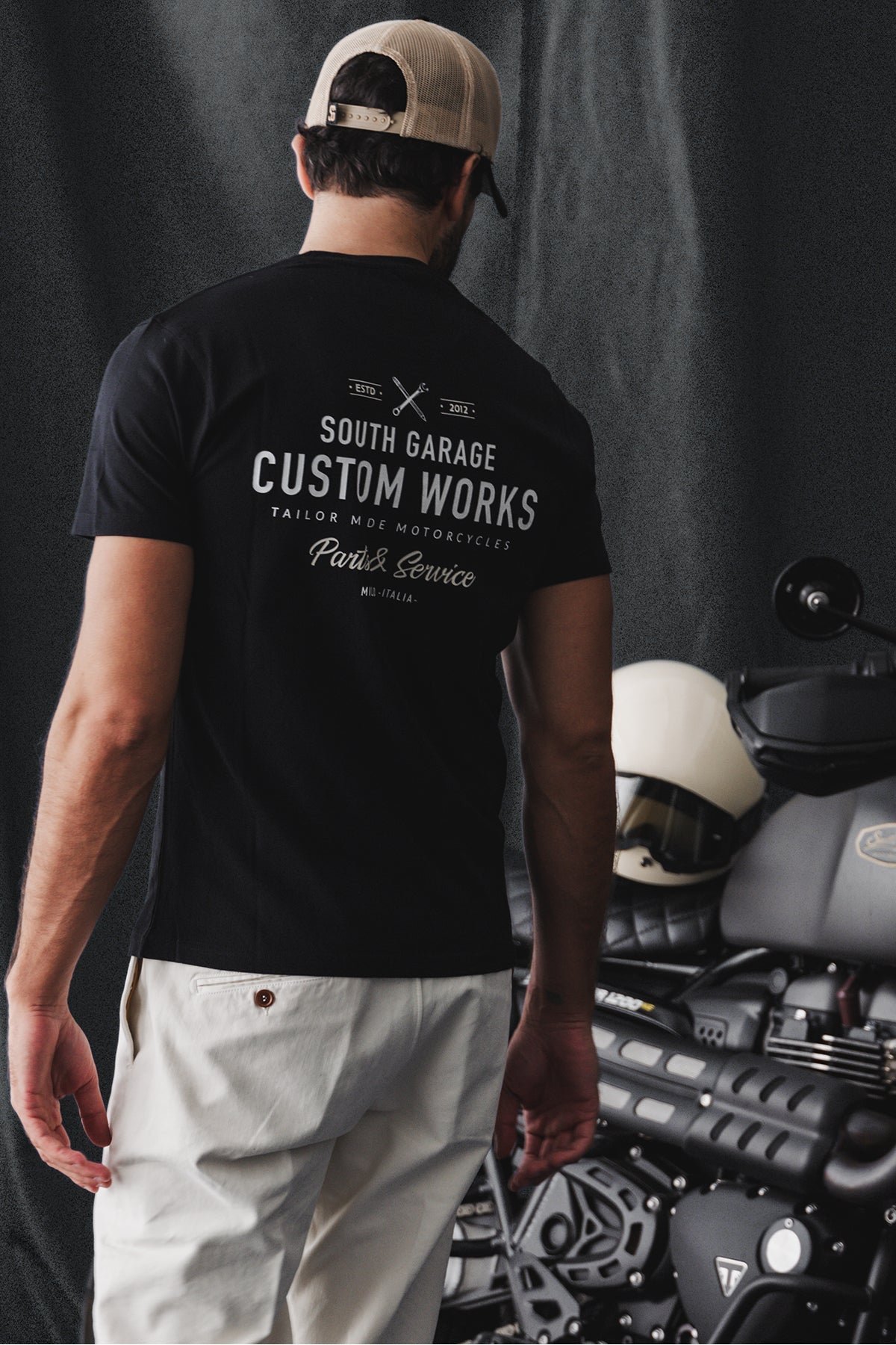 CUSTOM WORKS 04 T-SHIRT - BLACK