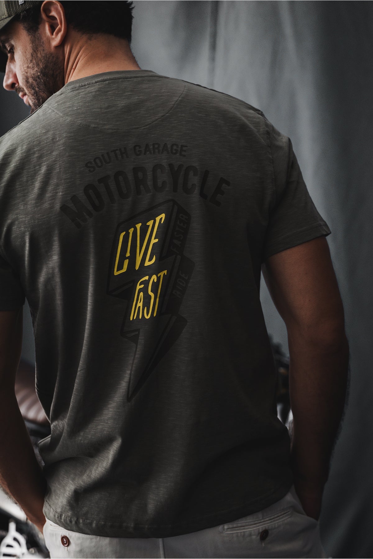 T-SHIRT LIVE FAST 06 - GREY