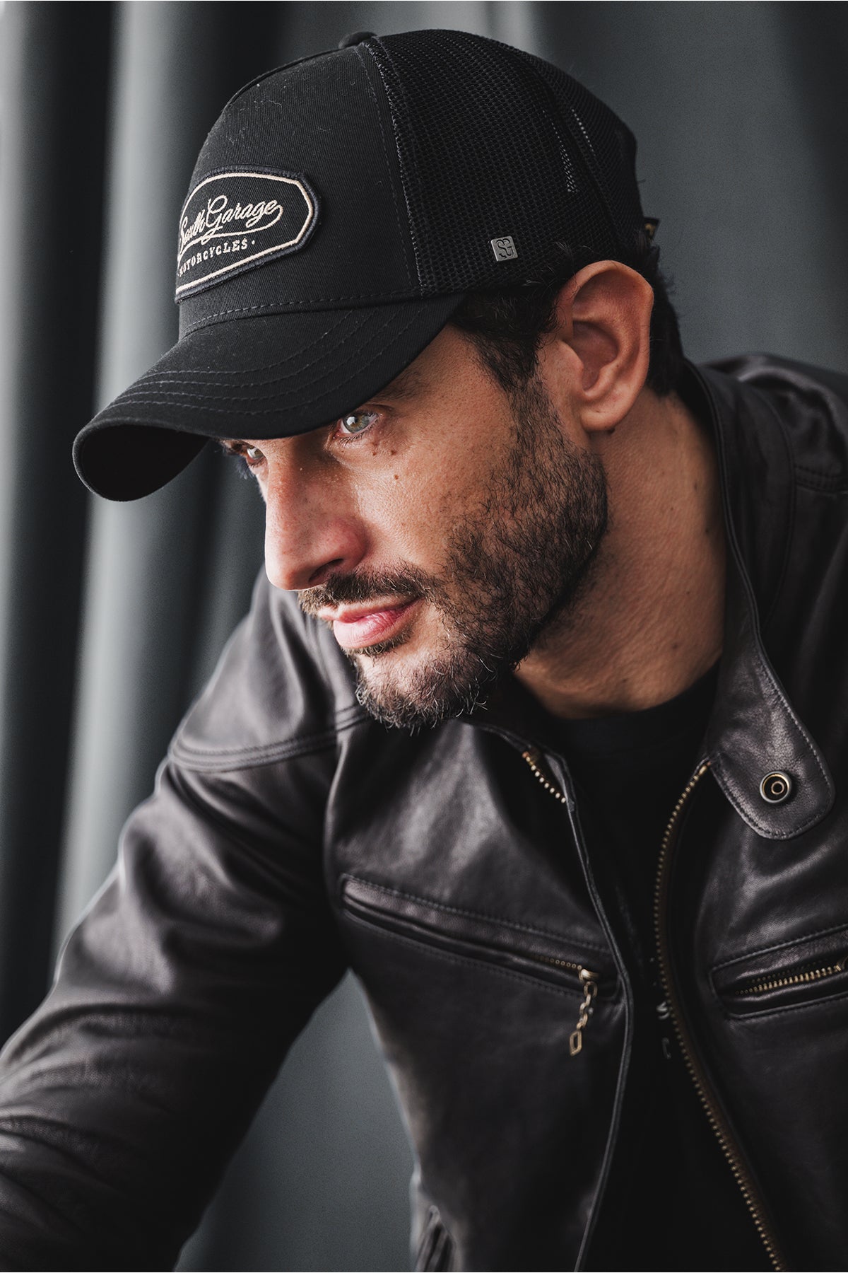 INSTITUTIONAL HAT - BLACK